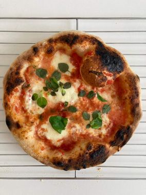 - margherita
- 28h cold fermentation 
- 2h rising 